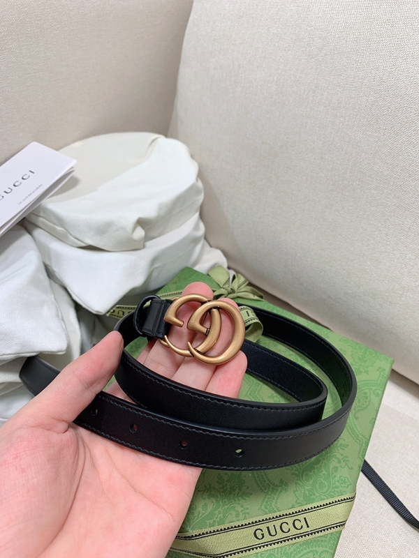 スーパーコピーグッチベルト素材ディテール